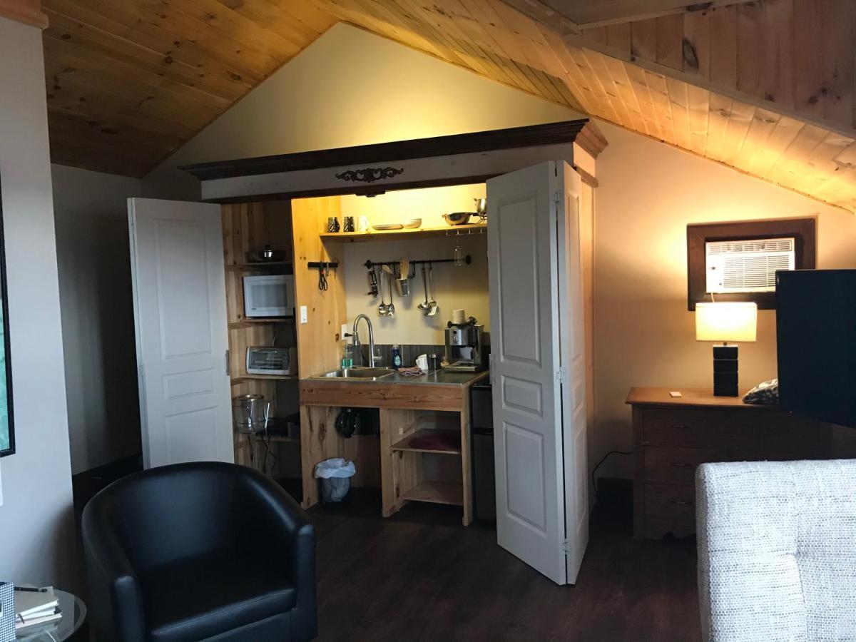 Domaine De La Baie, Les Suites Shawinigan Exteriör bild