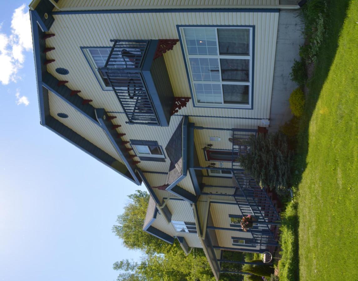 Domaine De La Baie, Les Suites Shawinigan Exteriör bild