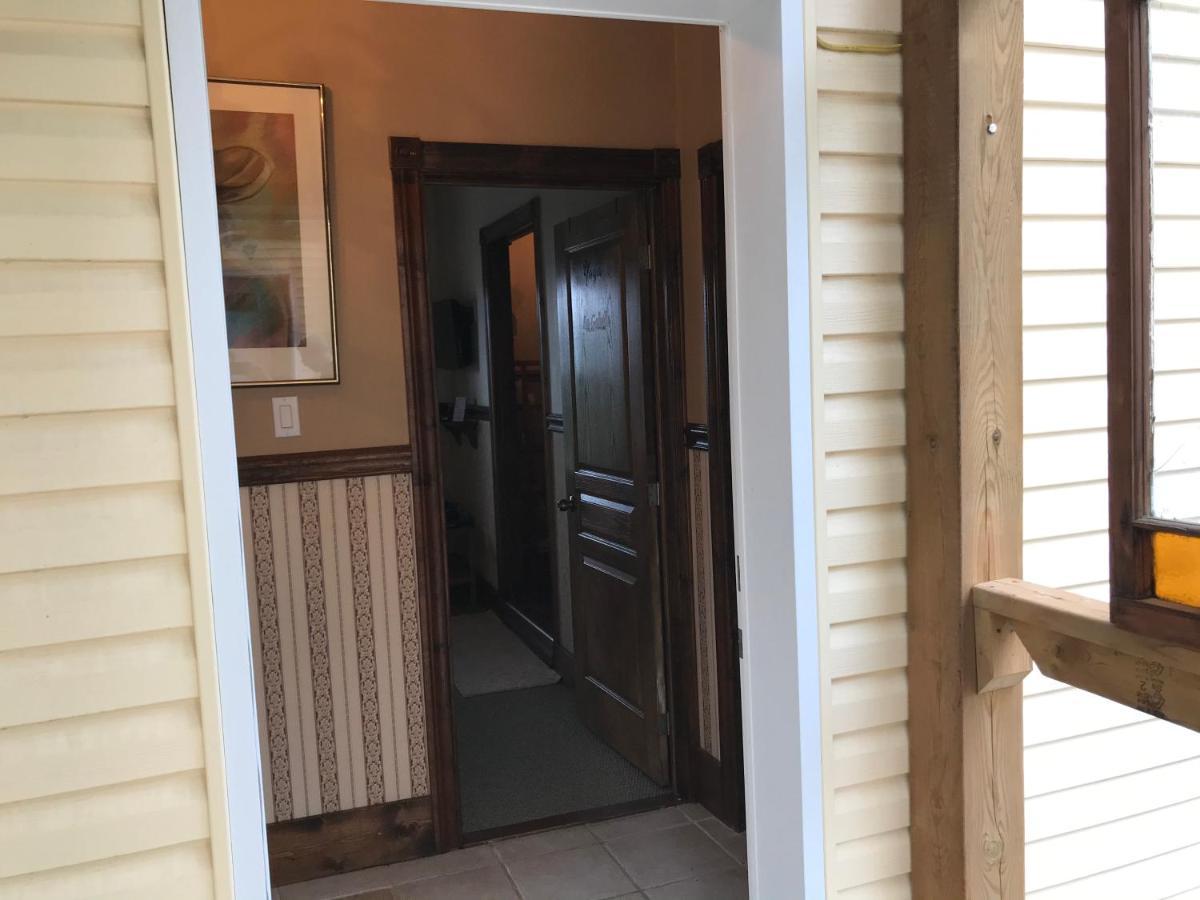 Domaine De La Baie, Les Suites Shawinigan Exteriör bild