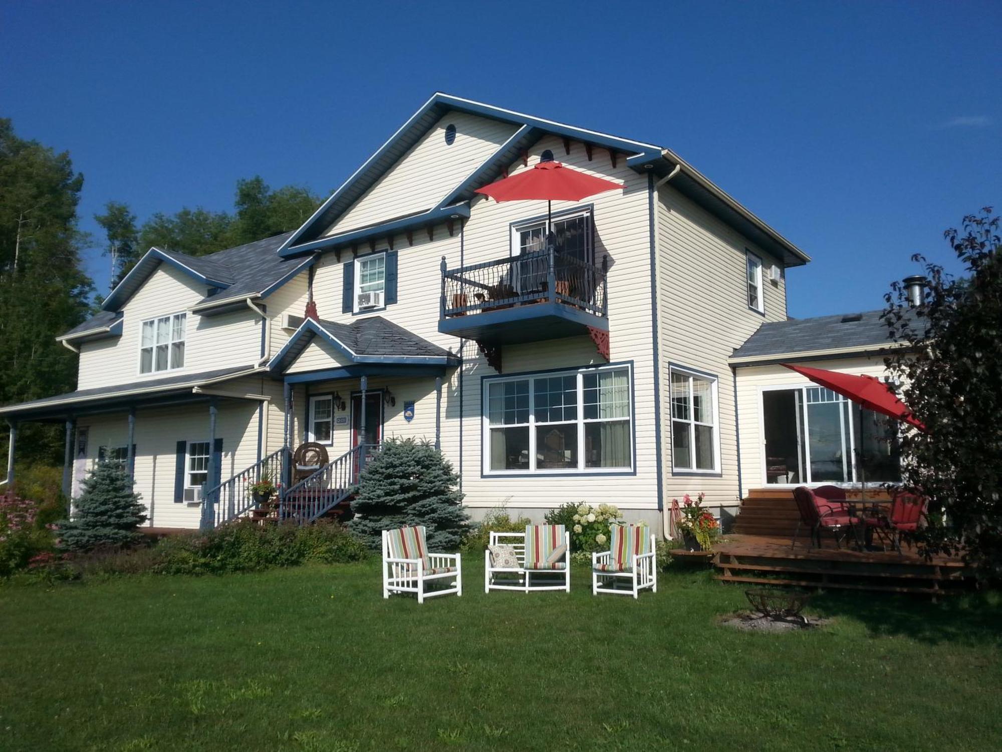 Domaine De La Baie, Les Suites Shawinigan Exteriör bild